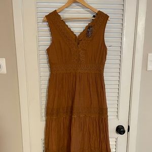 Lace embellished maxi dress